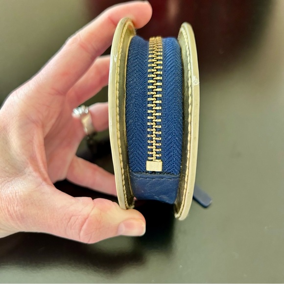 Kate Spade Expand Your Horizons around Coin Purse - Picture 4 of 17